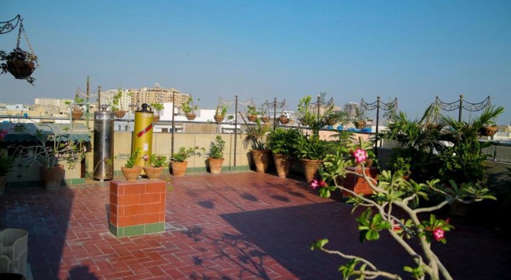 SUNSET SUITES Image 11