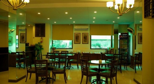 SUNSET SUITES image 12